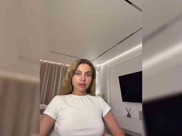 Nataliecroys webcam