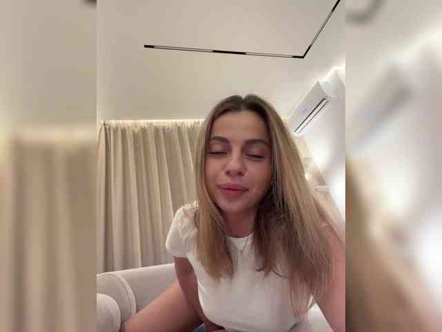 Nataliecroys webcam