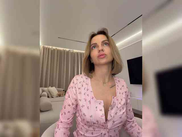 Nataliecroys webcam