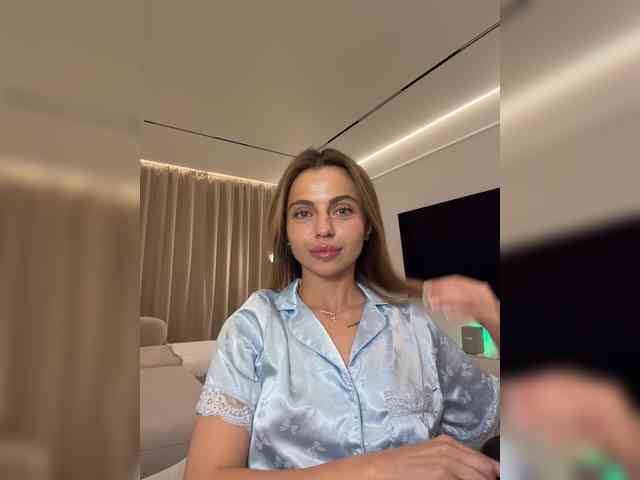 Nataliecroys webcam