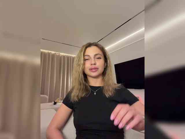 Nataliecroys webcam