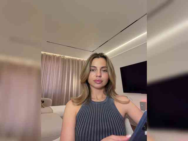Nataliecroys webcam