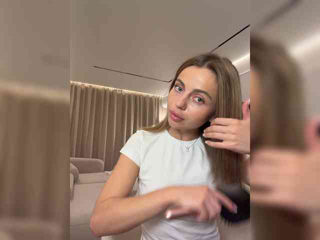 Nataliecroys webcam
