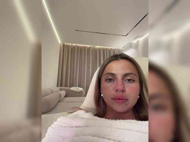 Nataliecroys webcam