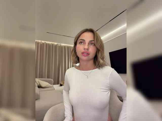Nataliecroys webcam