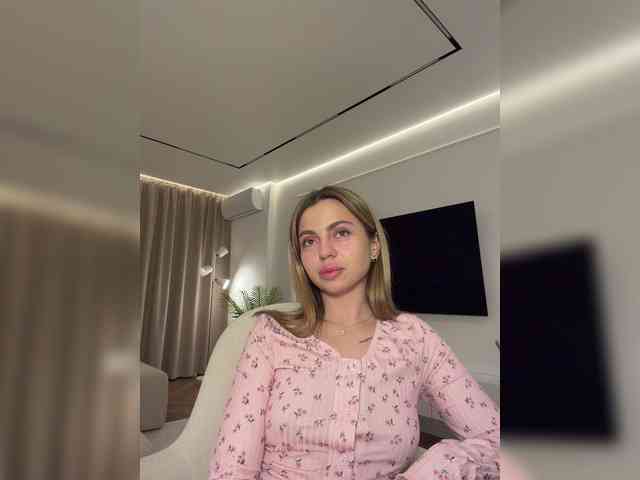Nataliecroys webcam