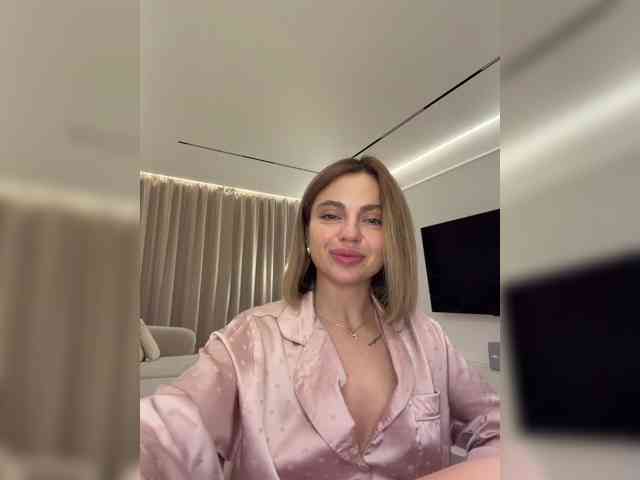 Nataliecroys webcam