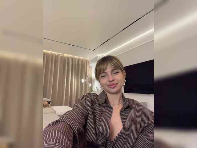 Nataliecroys webcam