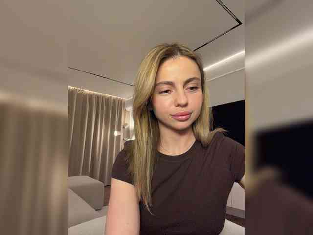 Nataliecroys webcam