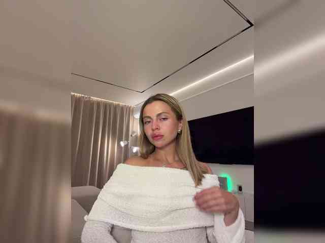 Nataliecroys webcam
