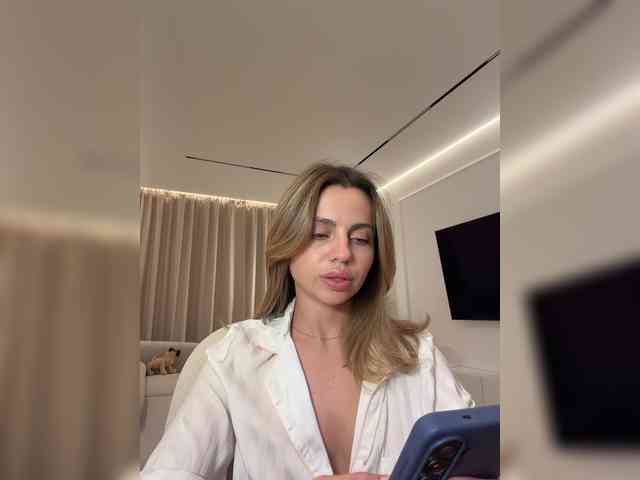 Nataliecroys webcam