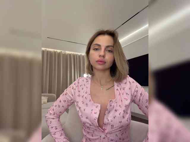 Nataliecroys webcam