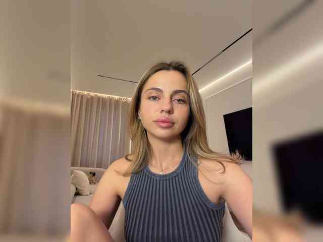 Nataliecroys webcam