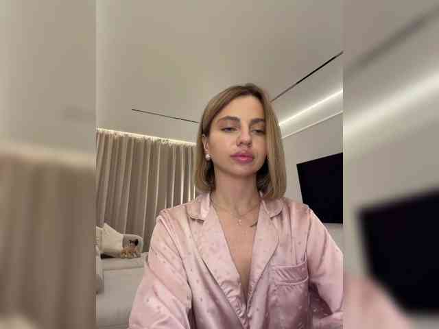 Nataliecroys webcam