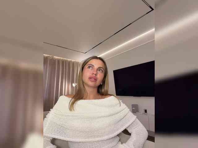 Nataliecroys webcam