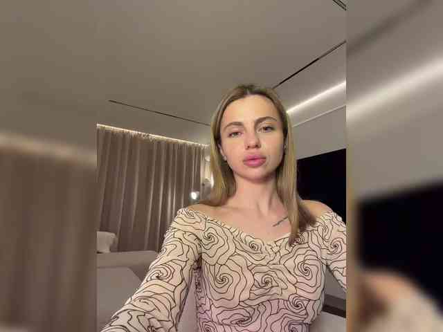 Nataliecroys webcam