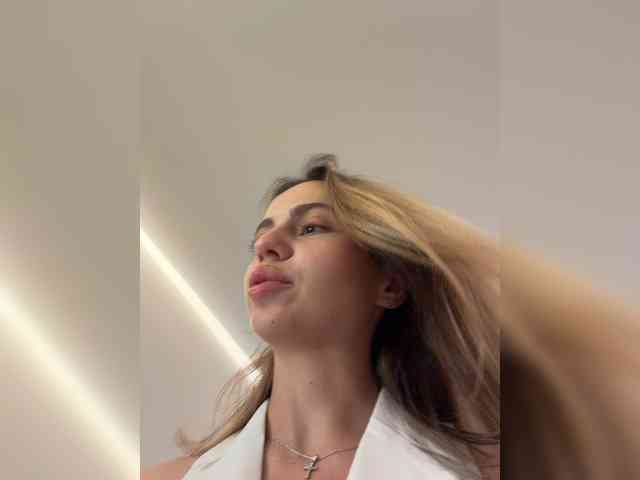 Nataliecroys webcam