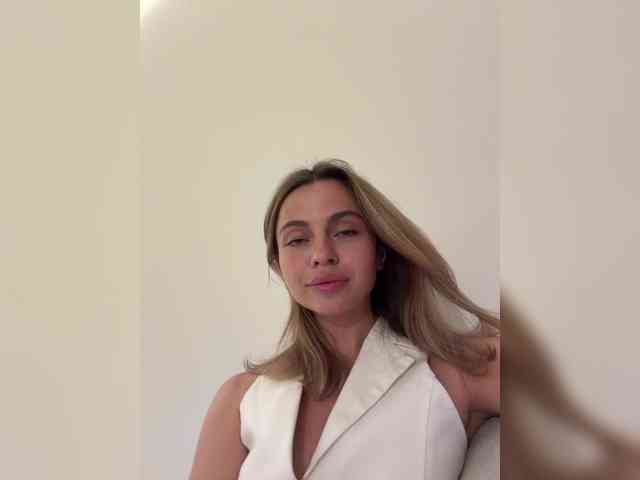 Nataliecroys webcam