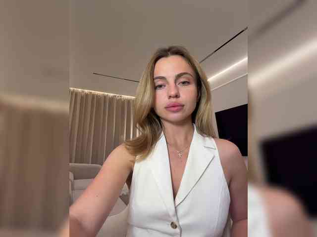 Nataliecroys webcam