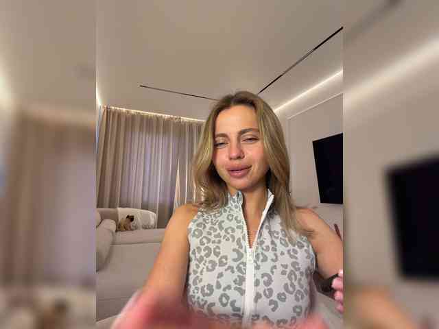 Nataliecroys webcam