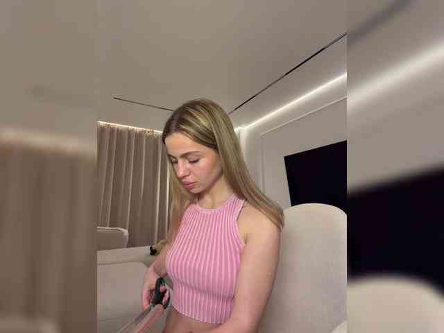 Nataliecroys webcam