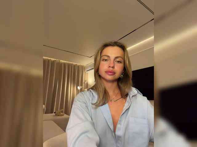 Nataliecroys webcam