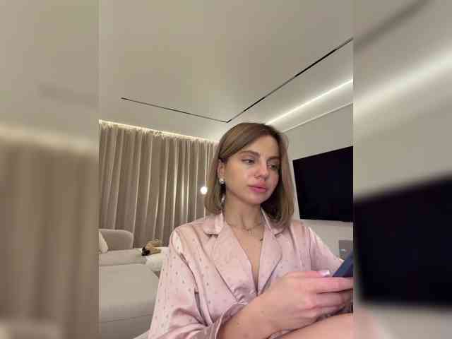Nataliecroys webcam