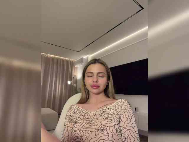 Nataliecroys webcam