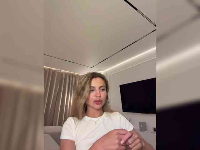 Nataliecroys webcam
