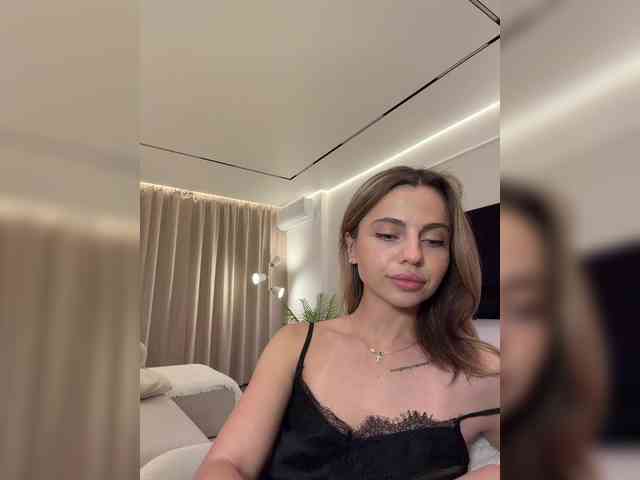 Nataliecroys webcam