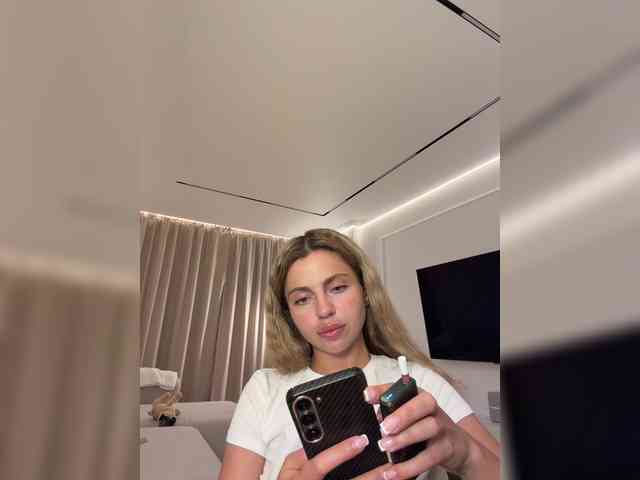 Nataliecroys webcam
