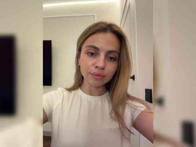 Nataliecroys webcam