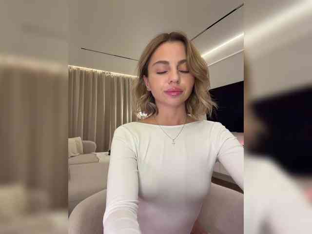 Nataliecroys webcam