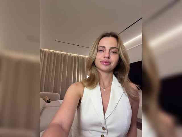 Nataliecroys webcam