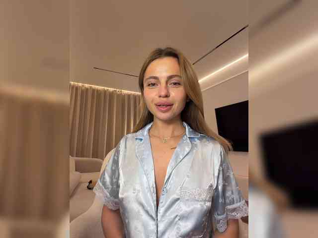 Nataliecroys webcam