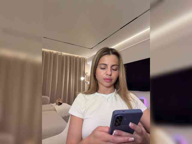 nataliecroys's live room