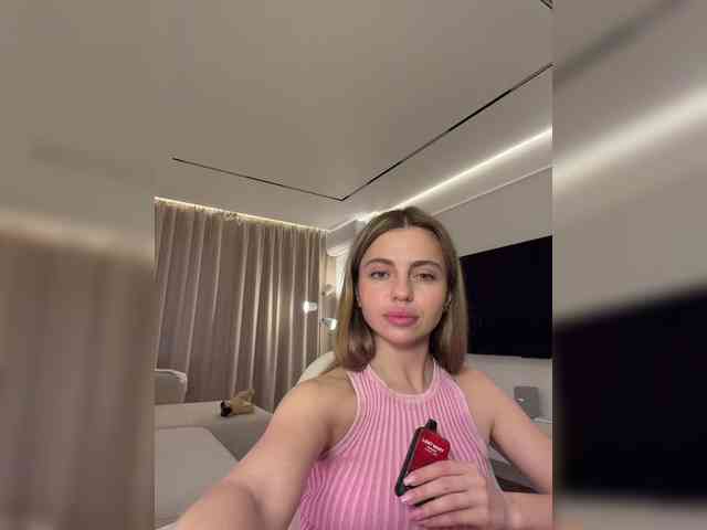 Nataliecroys webcam