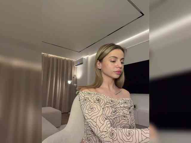 Nataliecroys webcam