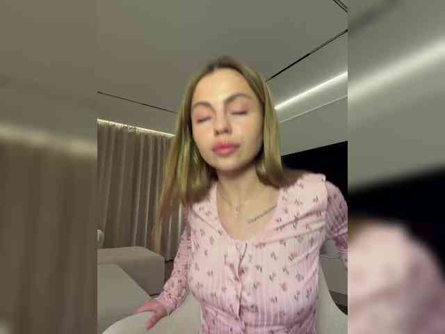Nataliecroys webcam