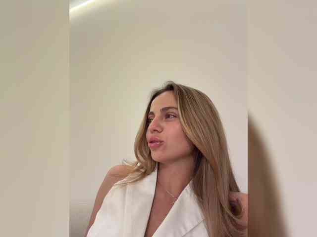 Nataliecroys webcam