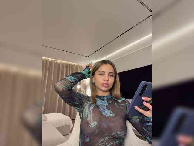 Nataliecroys webcam