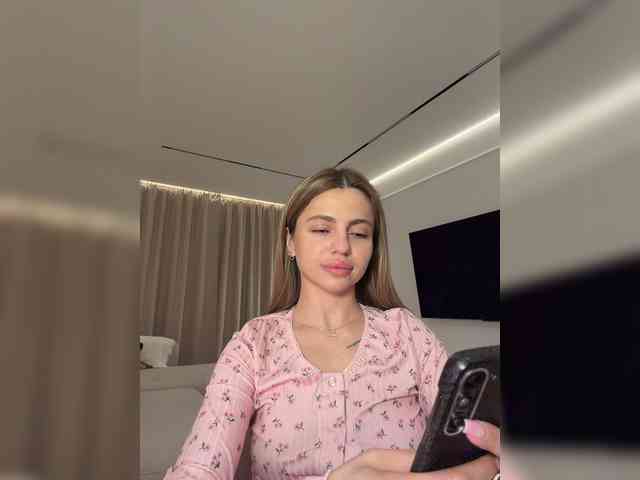 Nataliecroys webcam