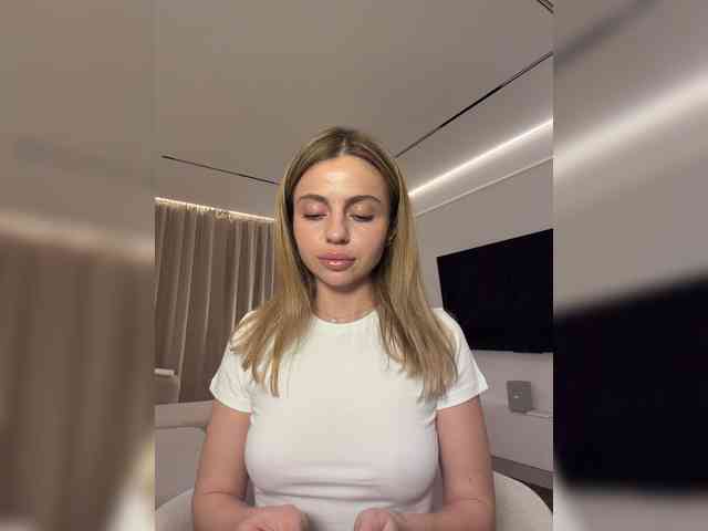 Nataliecroys webcam
