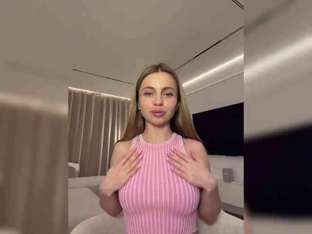 Nataliecroys webcam