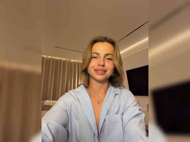 Nataliecroys webcam