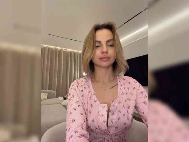 Nataliecroys webcam