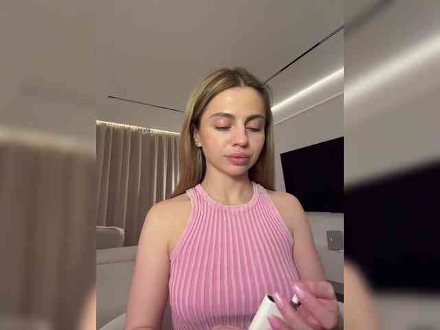 Nataliecroys webcam