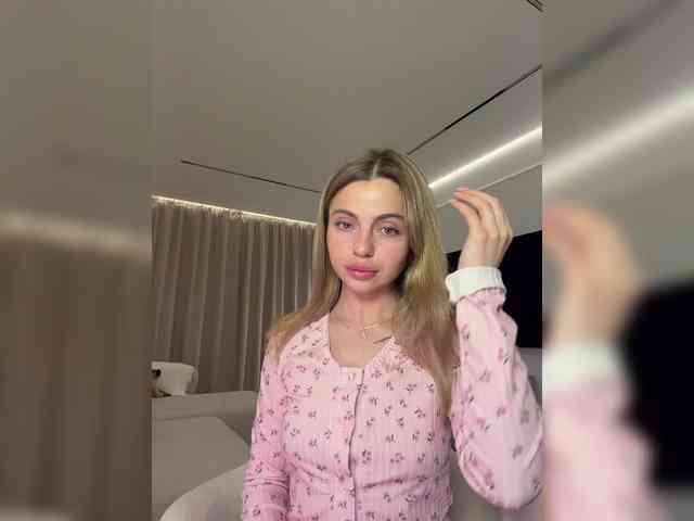 Nataliecroys webcam