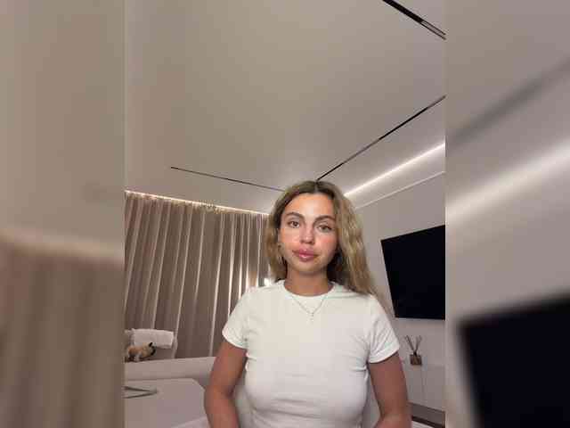 Nataliecroys webcam