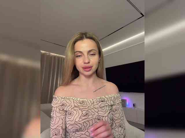 Nataliecroys webcam